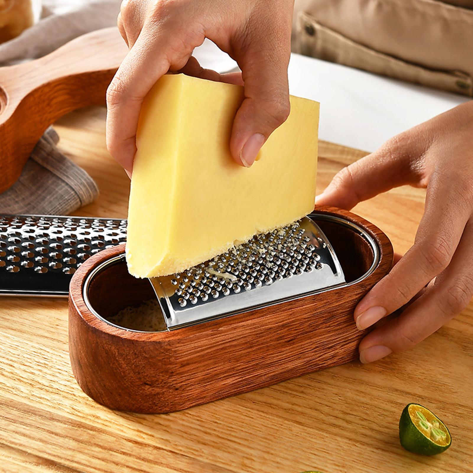 チーズグレーター キッチンシュレッダーガジェット 木製容器付 - Camping Cooking Meals のレビューと価格